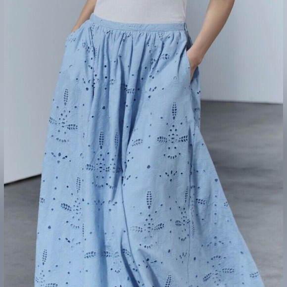 ZARA fab 100% cotton baby blue embroidered high-quality lined midi skirt🔥🔥🔥 - Picture 2 of 8
